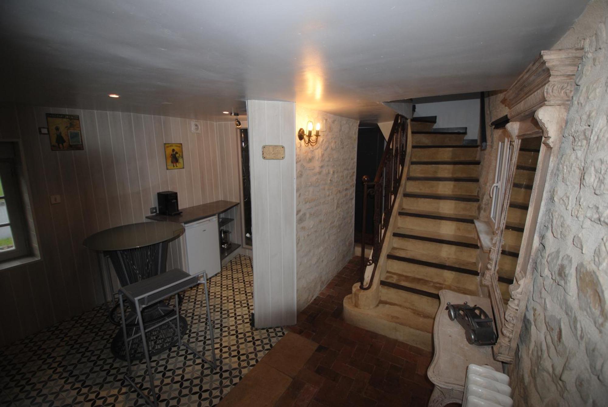 Le Grand Logis - Guest House - Bed And Breakfast Marchais  ห้อง รูปภาพ